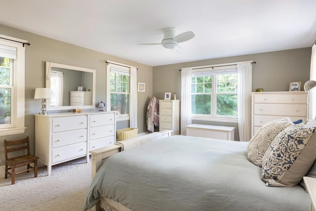 5 bed, 3 bath apartment for rent at 160 Allen Ave, Waban — photo 15 of 19