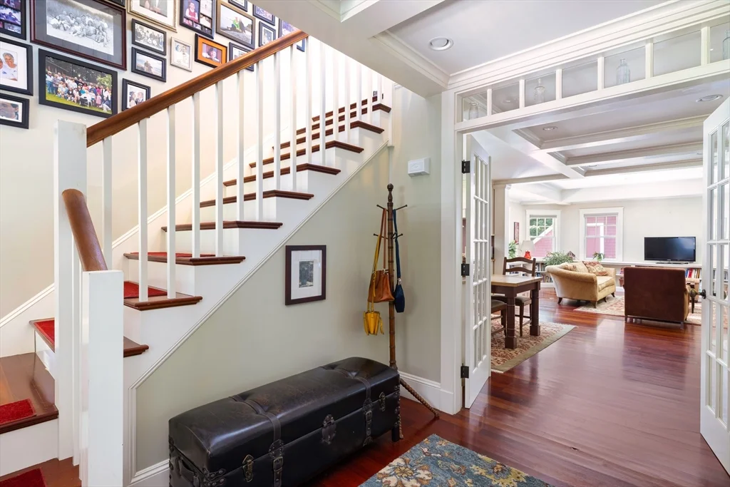 5 bed, 3 bath apartment for rent at 160 Allen Ave, Waban — photo 2 of 19