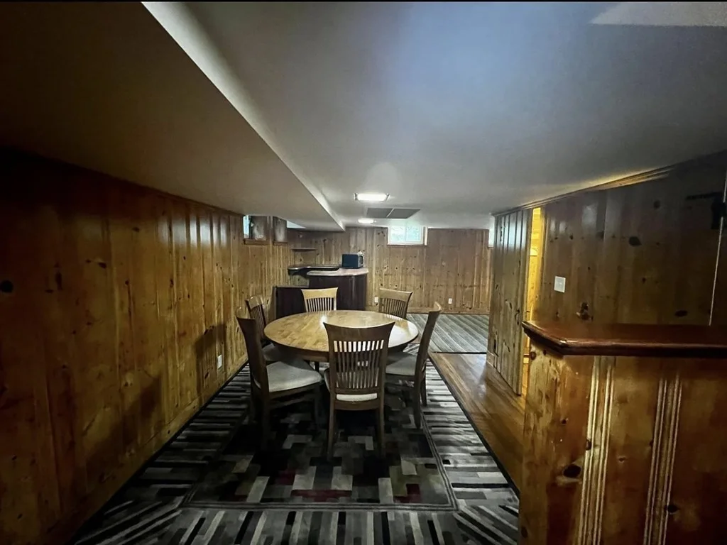 6 bed, 3.5 bath apartment for rent at 160 Arborway Unit 160, Jamaica Plain — photo 23 of 33