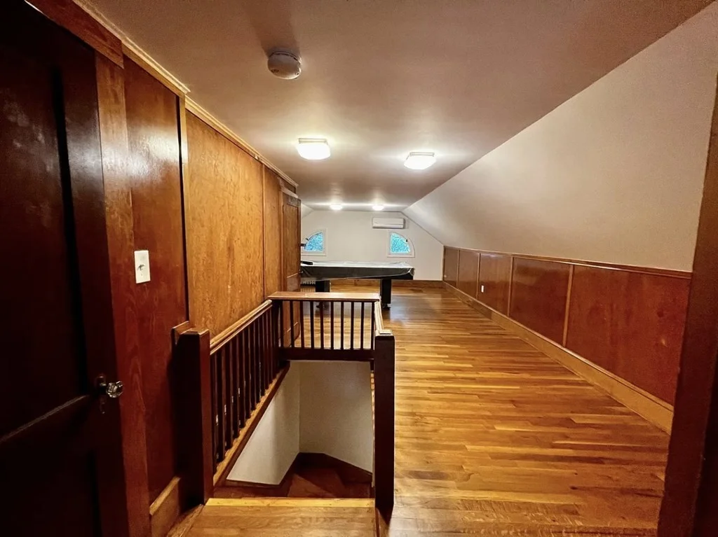6 bed, 3.5 bath apartment for rent at 160 Arborway Unit 160, Jamaica Plain — photo 27 of 33
