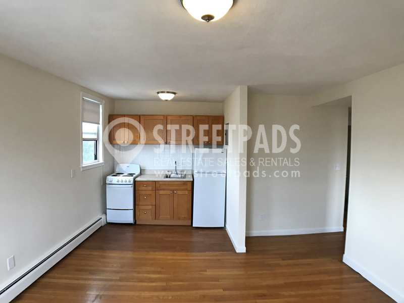 1 bed, 1 bath apartment for rent at 160 North Beacon St Unit 21, Back Bay — photo 4 of 18