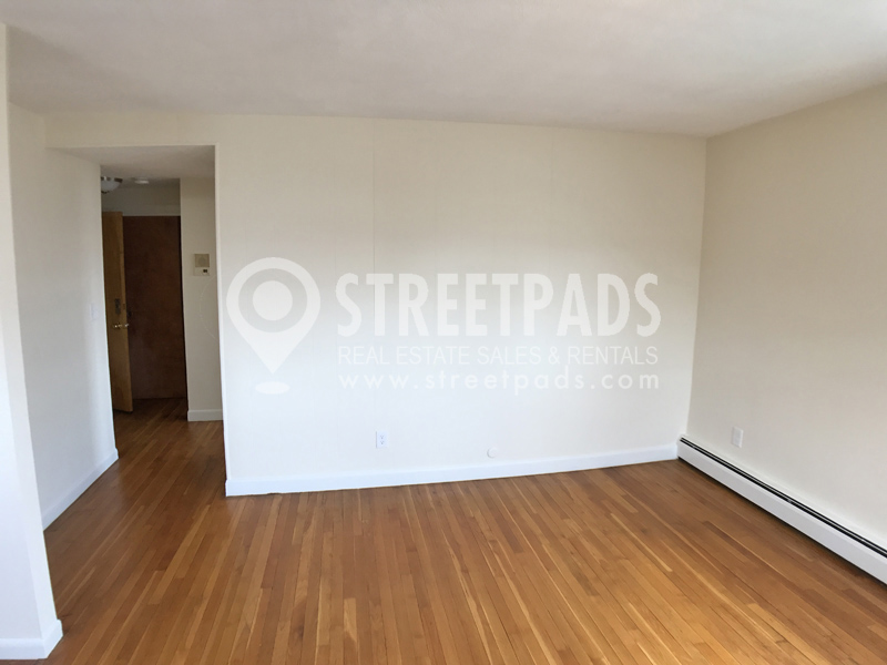 1 bed, 1 bath apartment for rent at 160 North Beacon St Unit 21, Back Bay — photo 6 of 18