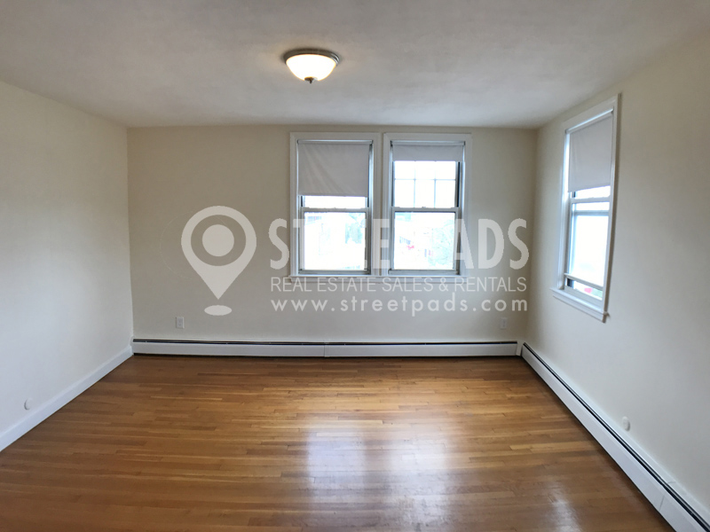 1 bed, 1 bath apartment for rent at 160 North Beacon St Unit 21, Back Bay — photo 3 of 18