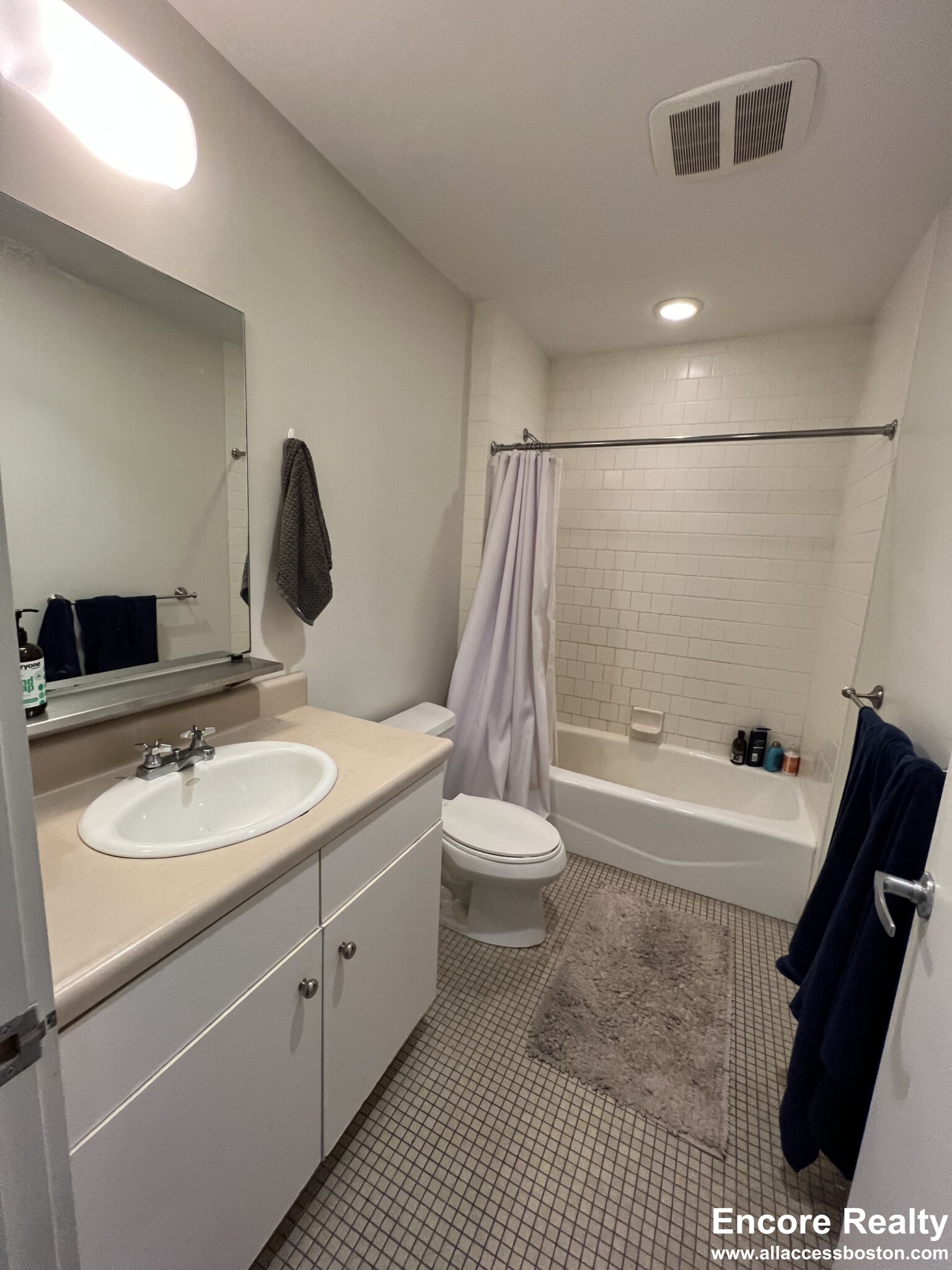 2 bed, 1 bath apartment for rent at 160 Berkeley St Unit 506, South End — photo 13 of 23