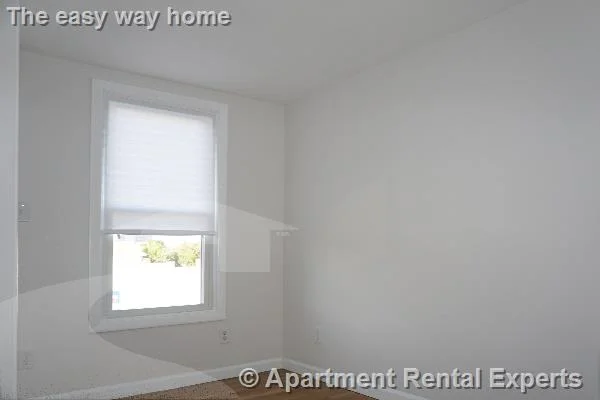 4 bed, 2 bath apartment for rent at 160 Broadway Unit 3, East Somerville — photo 3 of 7