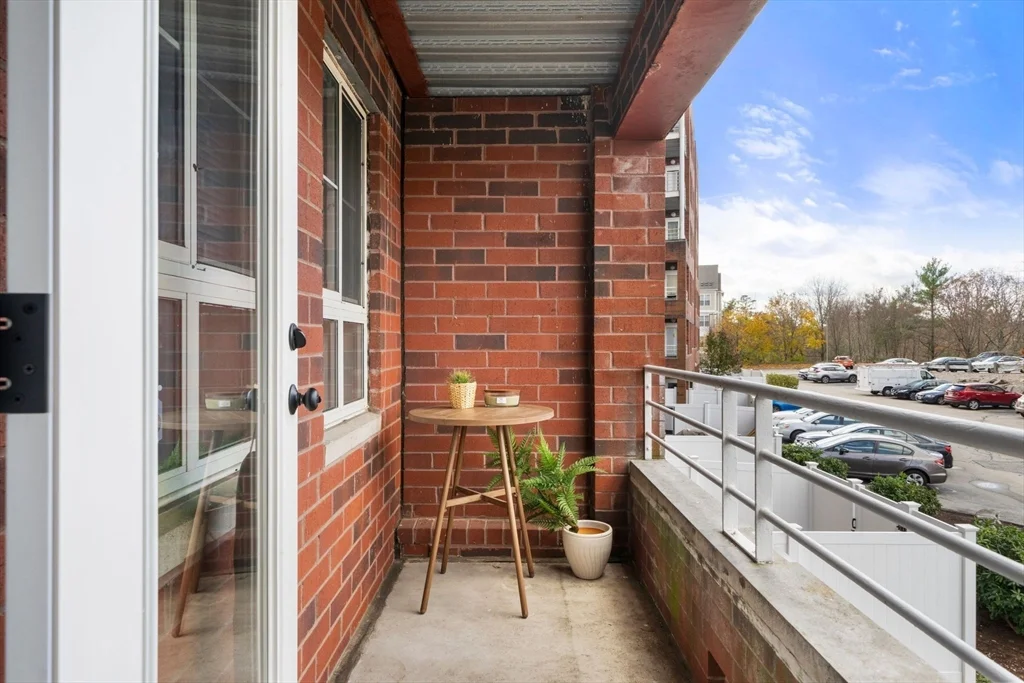 1 bed, 1 bath apartment for rent at 160 Burkhall St Unit 212, Weymouth — photo 22 of 27
