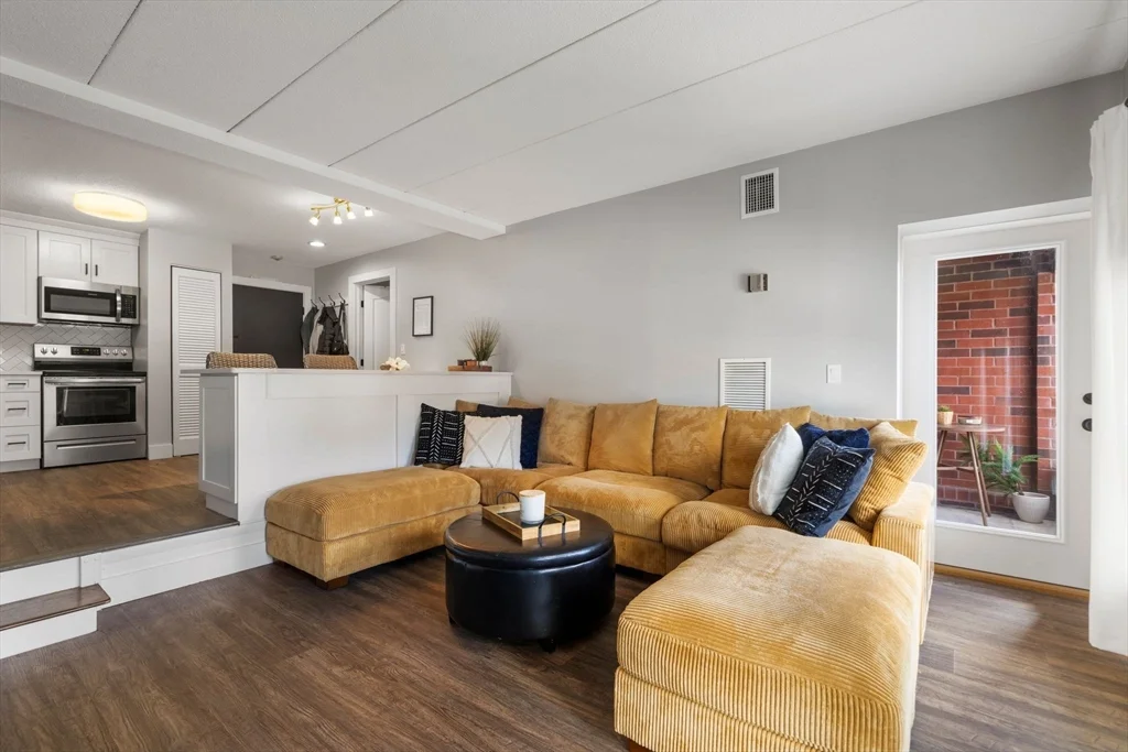1 bed, 1 bath apartment for rent at 160 Burkhall St Unit 212, Weymouth — photo 1 of 27