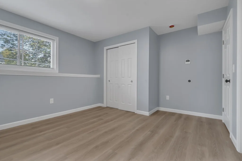 4 bed, 2 bath apartment for rent at 160 Chathm Unit 0, Providence — photo 19 of 25