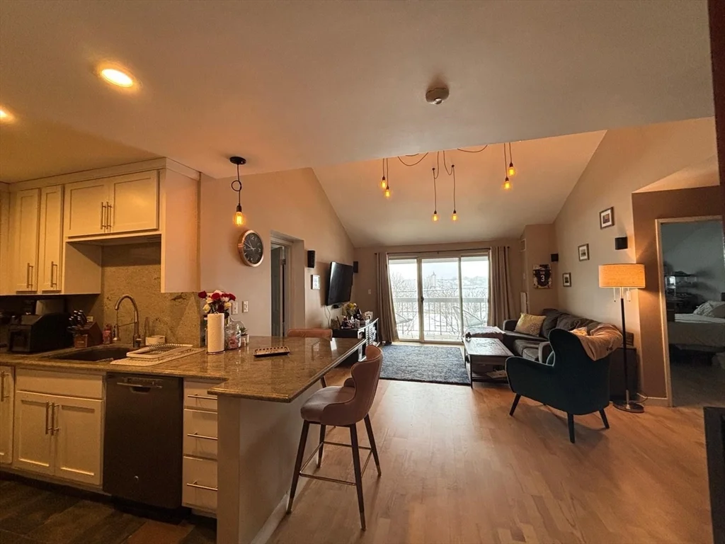 2 bed, 2 bath apartment for rent at 160 Commandants Way Unit 404, Chelsea — photo 3 of 14