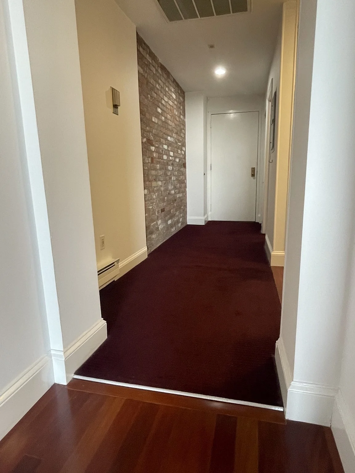 Studio bed, 1 bath apartment for rent at 160 Commonwealth Ave Unit 516, Back Bay — photo 4 of 10
