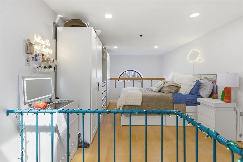 1 bed, 1 bath apartment for rent at 160 Commonwealth Ave Unit 520, Back Bay — photo 7 of 9