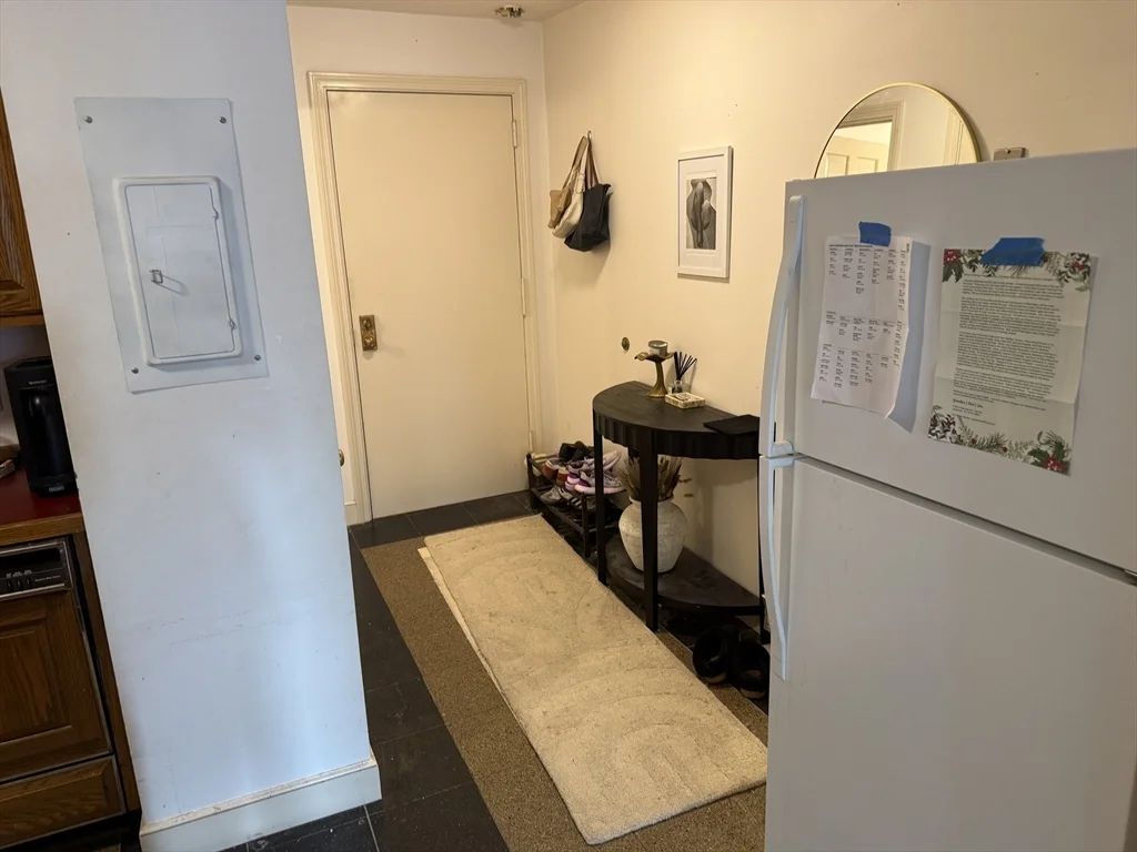 1 bed, 1 bath apartment for rent at 160 Commonwealth Ave Unit 608, Back Bay — photo 10 of 11