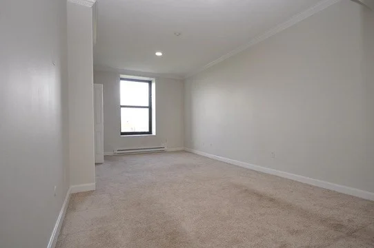 Studio bed, 1 bath apartment for rent at 160 Commonwealth Ave Unit 615, Back Bay — photo 10 of 18
