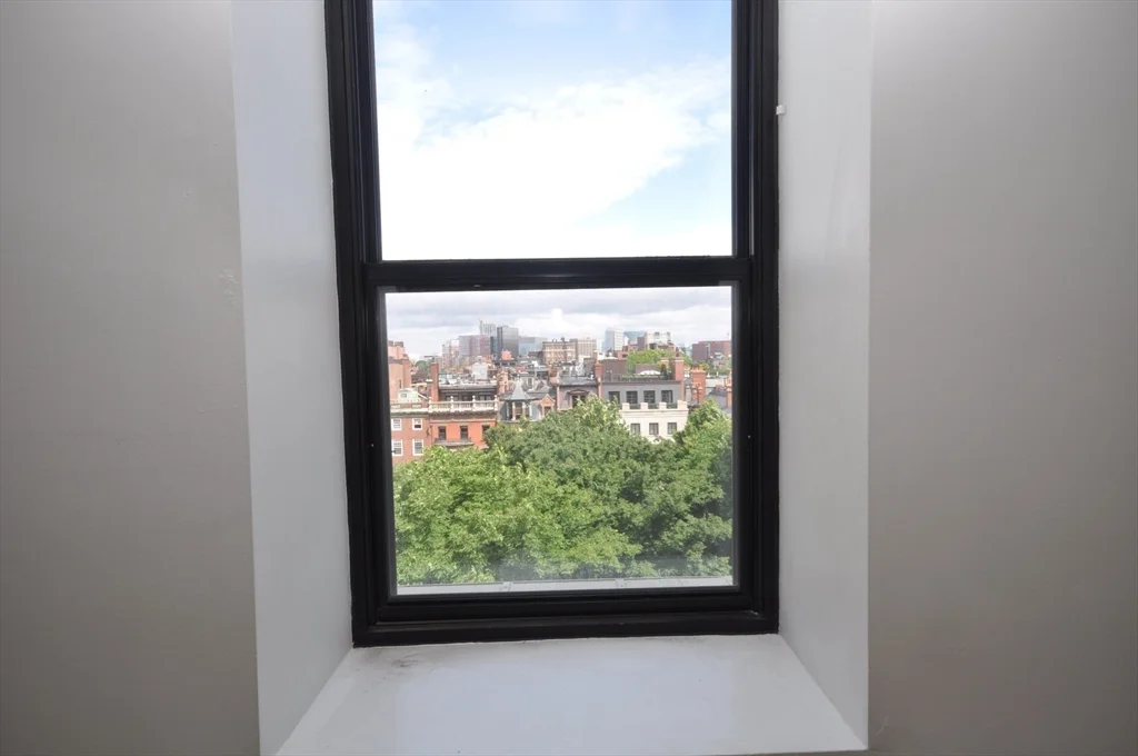 Studio bed, 1 bath apartment for rent at 160 Commonwealth Ave Unit 615, Back Bay — photo 13 of 18