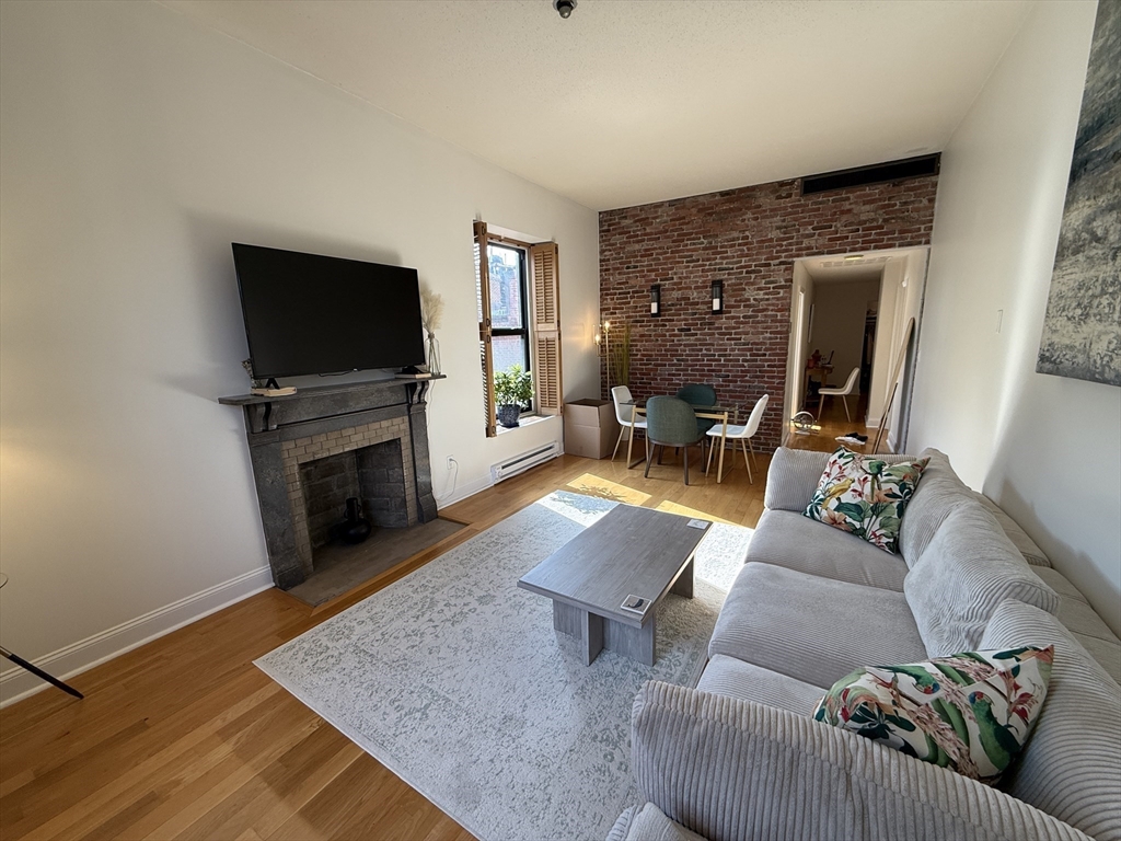 1 bed, 1 bath apartment for rent at 160 Commonwealth Unit 411, Back Bay — photo 16 of 18