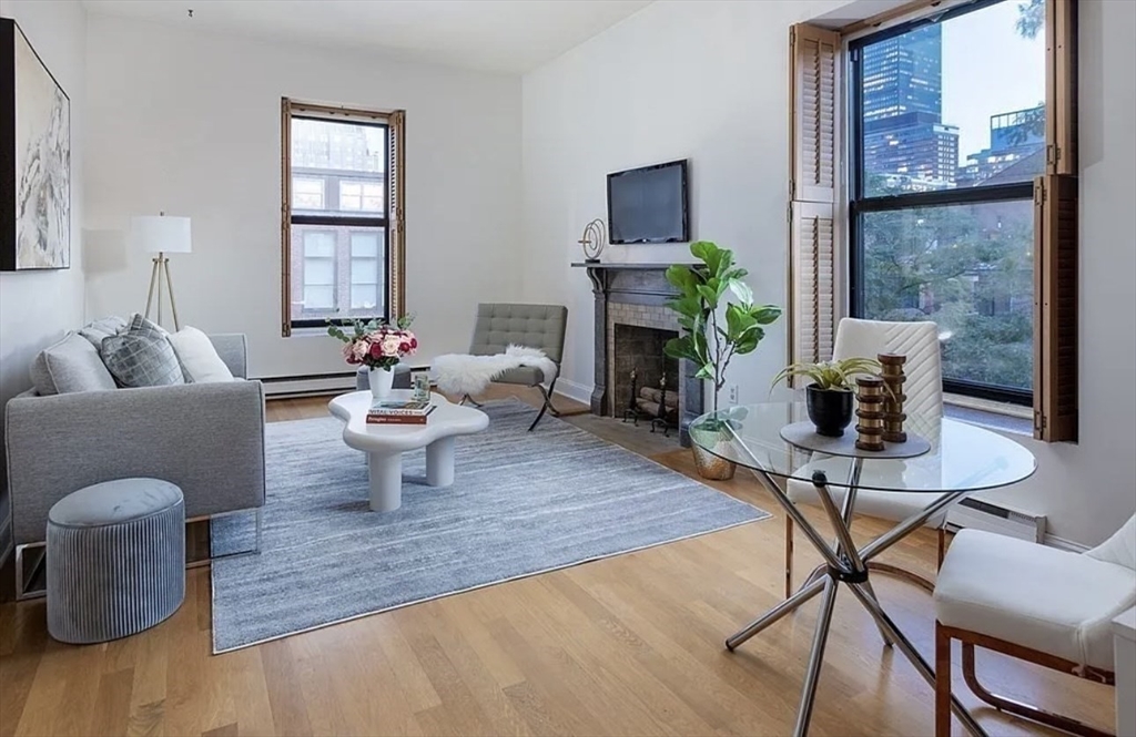 1 bed, 1 bath apartment for rent at 160 Commonwealth Unit 411, Back Bay