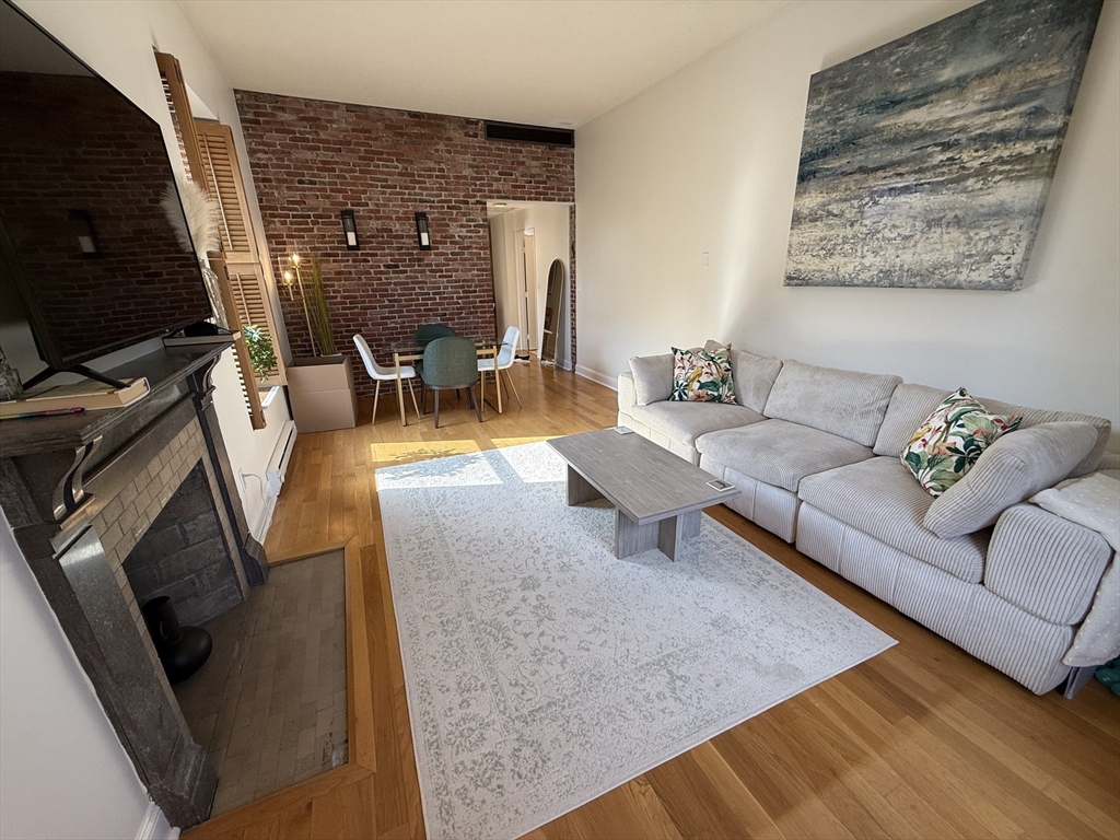 1 bed, 1 bath apartment for rent at 160 Commonwealth Unit 411, Back Bay — photo 9 of 18