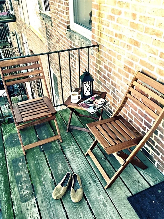 2 bed, 1 bath apartment for rent at 160 Cottage St Unit 302, East Boston — photo 5 of 12