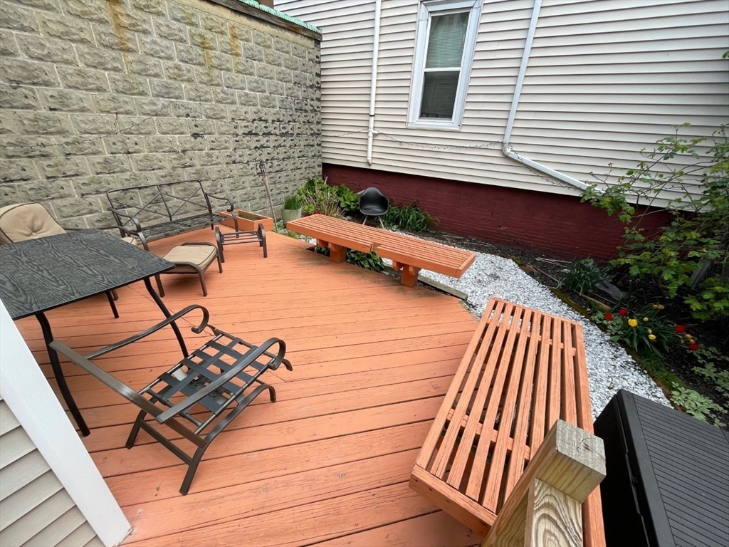 3 bed, 1.5 bath apartment for rent at 160 Dorchester St Unit 1, South Boston — photo 4 of 11