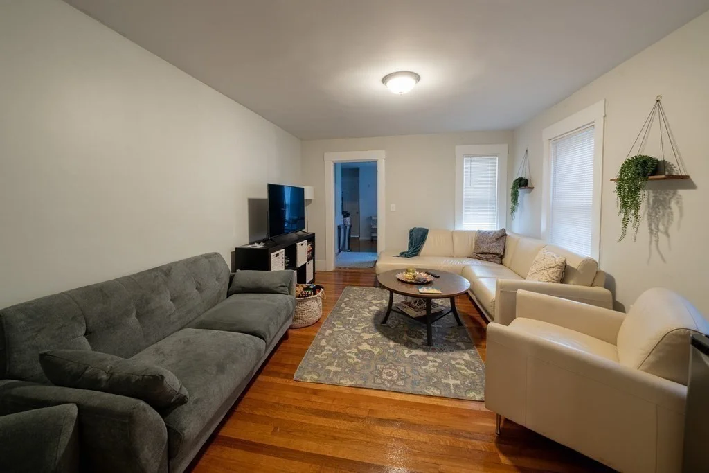 3 bed, 2 bath apartment for rent at 160 Dorchester St Unit 2, South Boston — photo 8 of 10