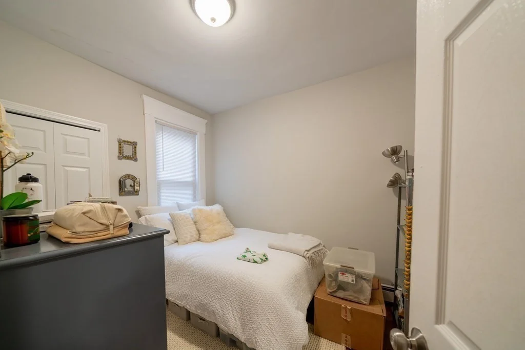 3 bed, 2 bath apartment for rent at 160 Dorchester St Unit 2, South Boston — photo 6 of 10
