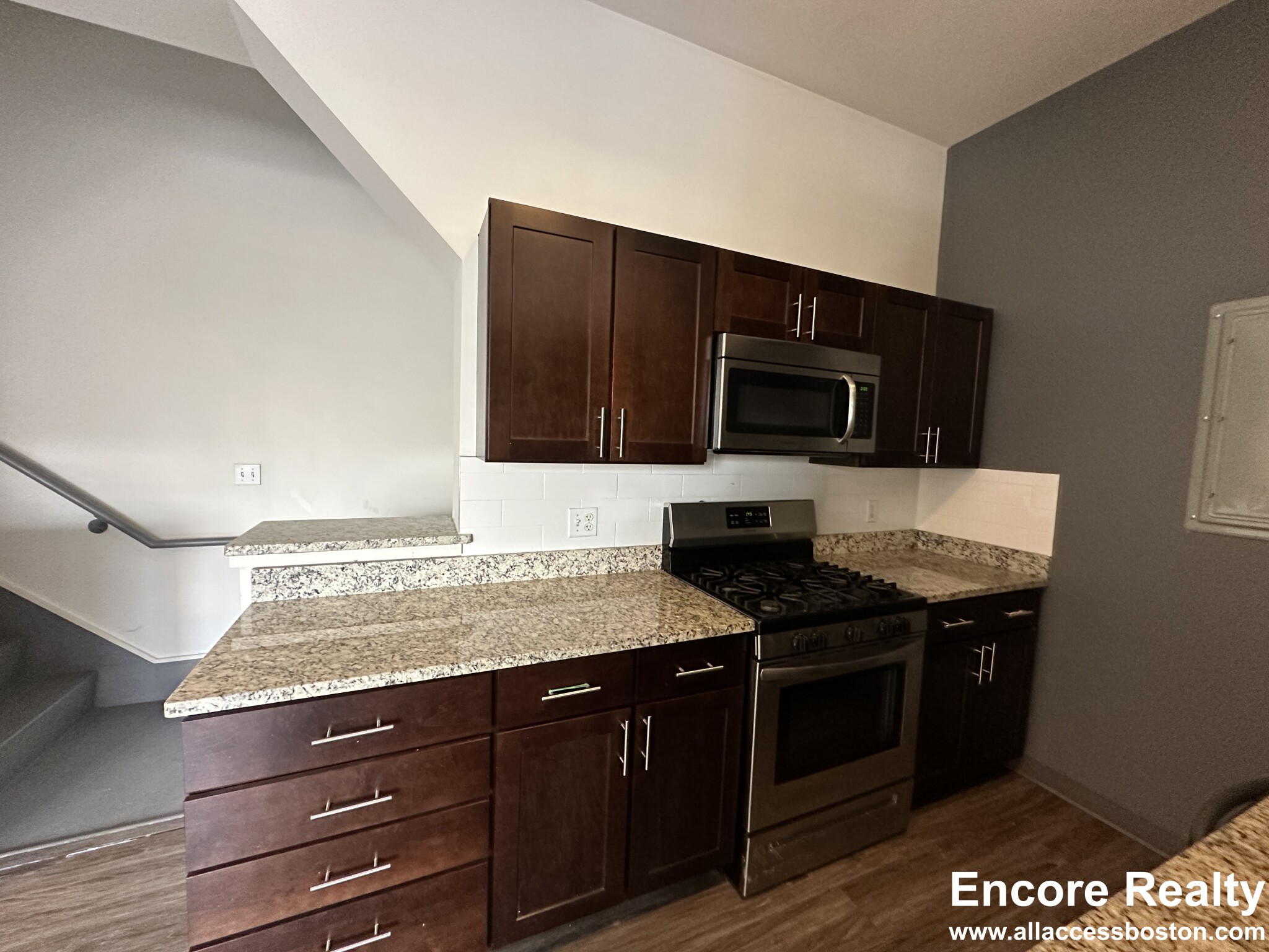2 bed, 1 bath apartment for rent at 160 East Berkeley St Unit 306, South End — photo 2 of 32