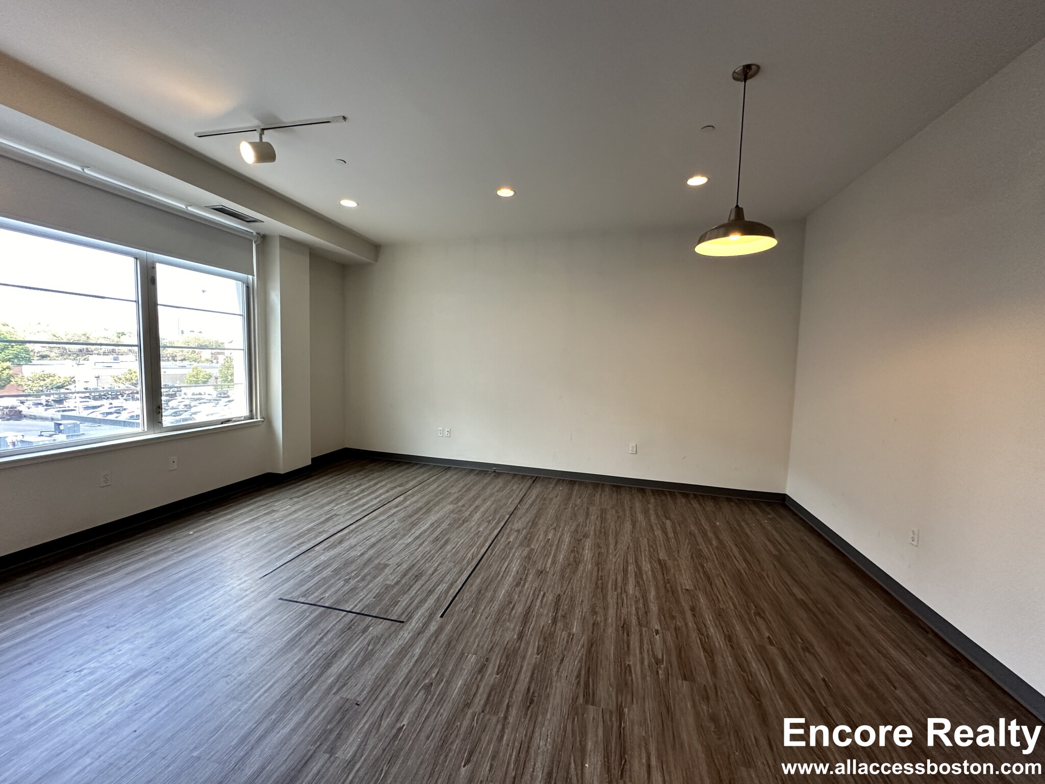 2 bed, 1 bath apartment for rent at 160 East Berkeley St Unit 306, South End — photo 5 of 32