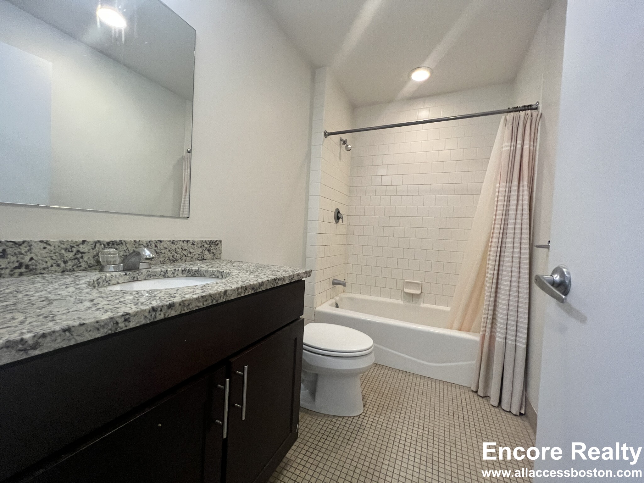 2 bed, 1 bath apartment for rent at 160 East Berkeley St Unit 306, South End — photo 19 of 32