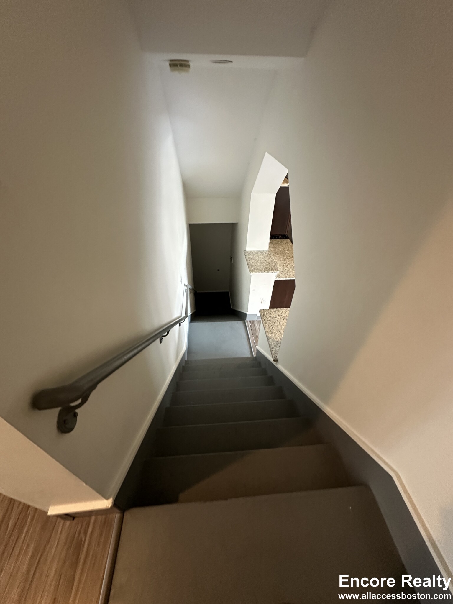 2 bed, 1 bath apartment for rent at 160 East Berkeley St Unit 306, South End — photo 10 of 32