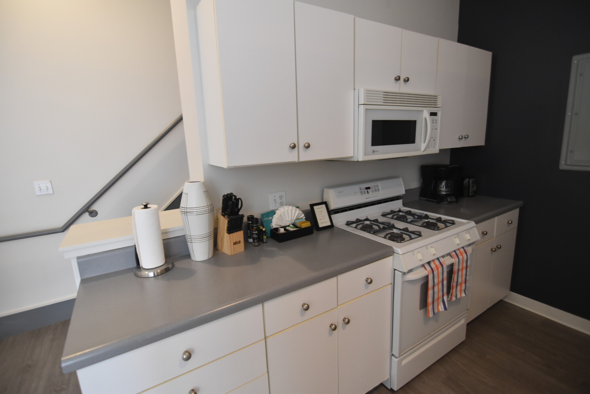 2 bed, 1 bath apartment for rent at 160 East Berkeley St Unit 312, South End — photo 3 of 14