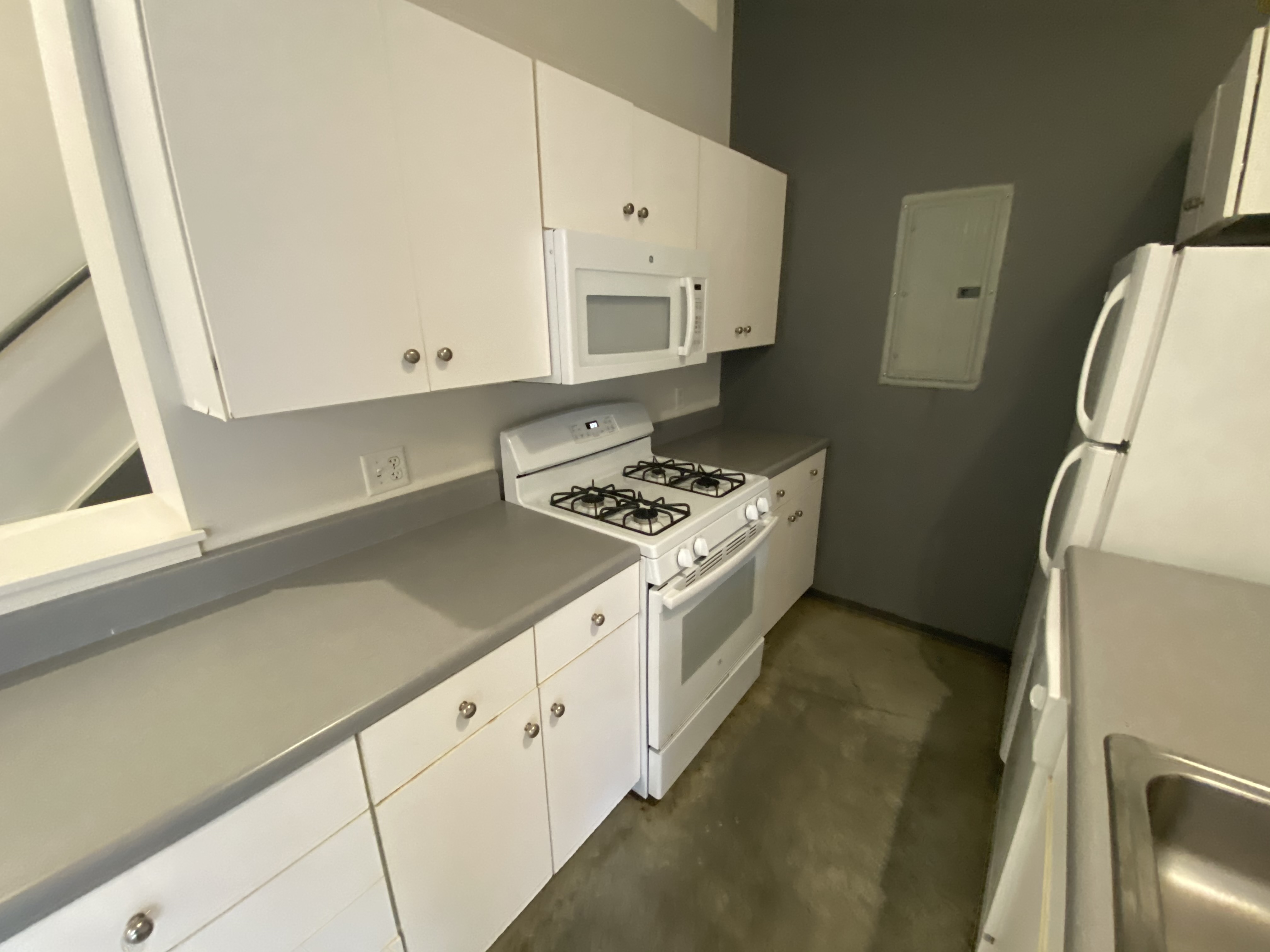 3 bed, 1 bath apartment for rent at 160 East Berkeley St Unit 314-CF, South End — photo 4 of 22