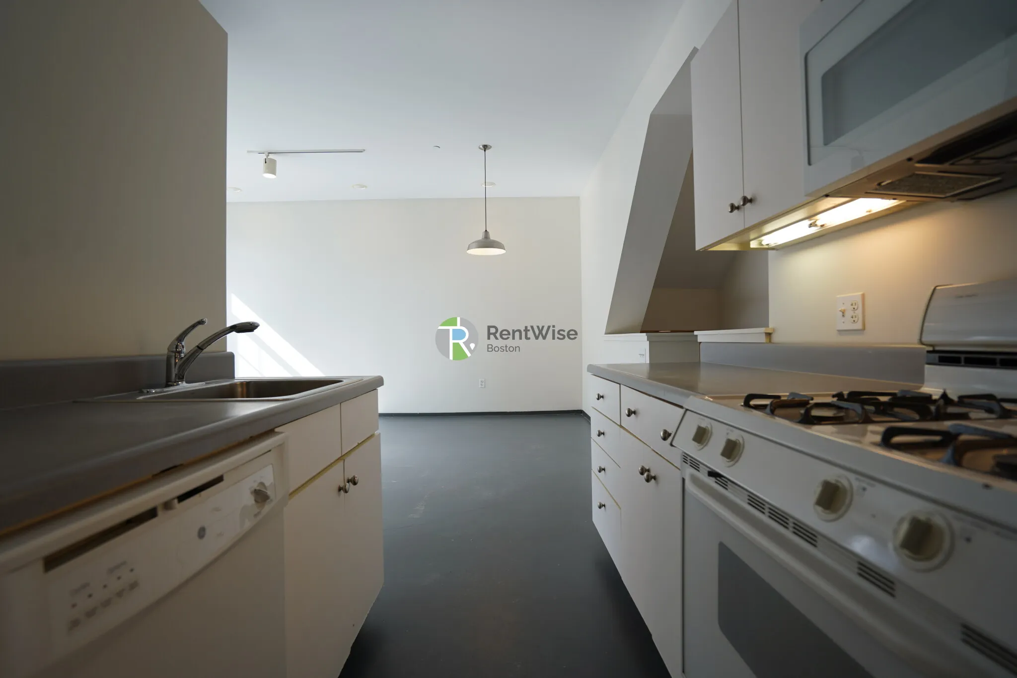 2 bed, 1 bath apartment for rent at 160 East Berkeley St Unit 317, South End — photo 9 of 35