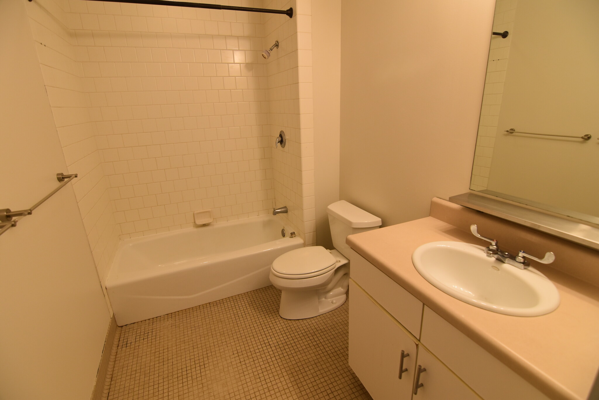 2 bed, 1 bath apartment for rent at 160 East Berkeley St Unit 503, South End — photo 7 of 15