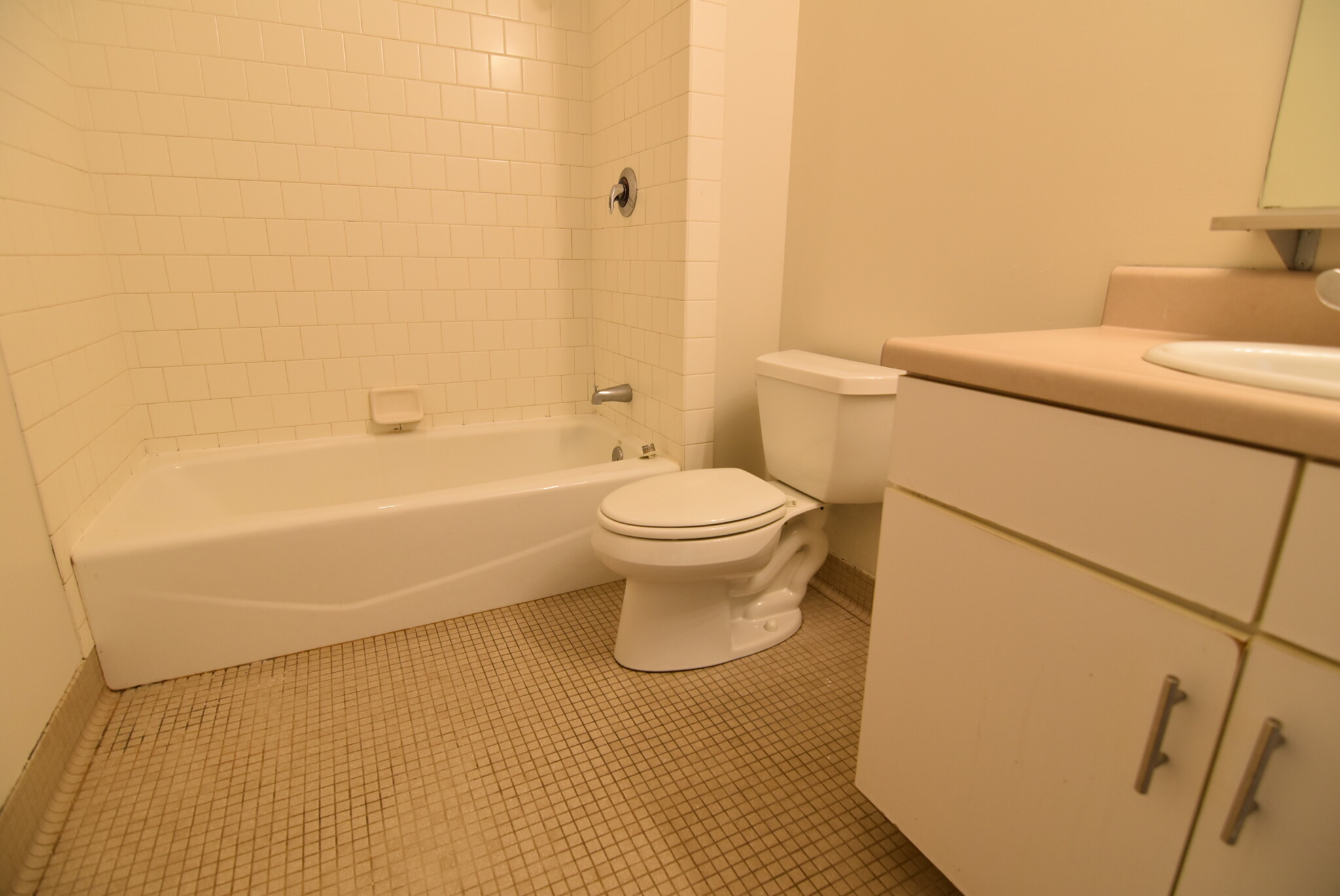 2 bed, 1 bath apartment for rent at 160 East Berkeley St Unit 503, South End — photo 8 of 15