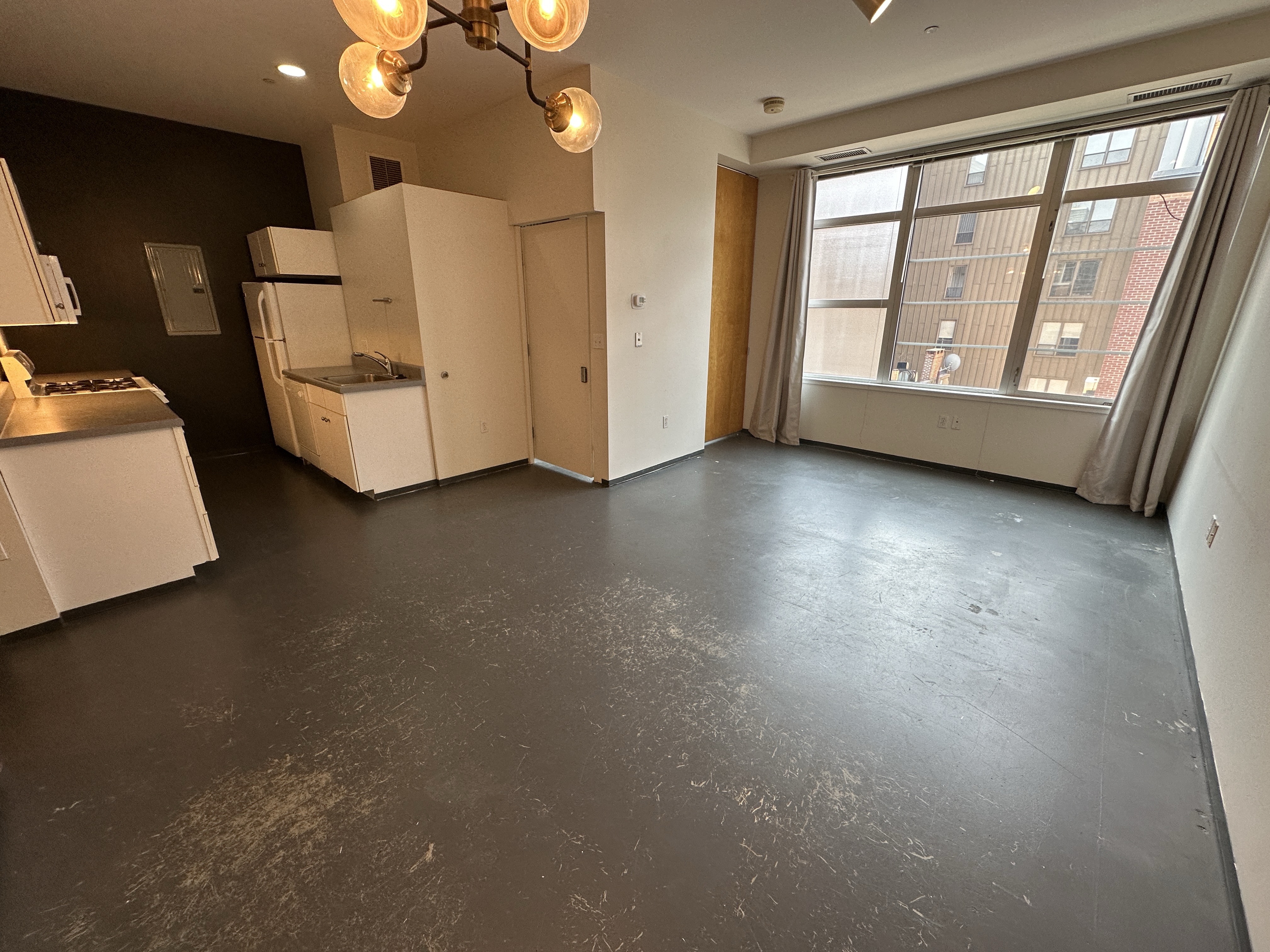 2 bed, 1 bath apartment for rent at 160 East Berkeley St Unit 516-CF, South End — photo 2 of 17