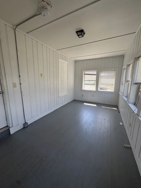 2 bed, 1 bath apartment for rent at 160 East St Unit apt 1, Chicopee — photo 4 of 10
