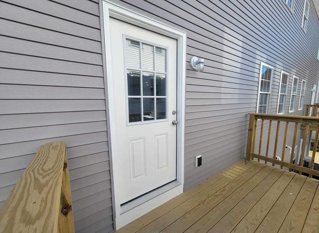 3 bed, 2 bath apartment for rent at 160 Franklin St Unit 1, Fall River — photo 11 of 31