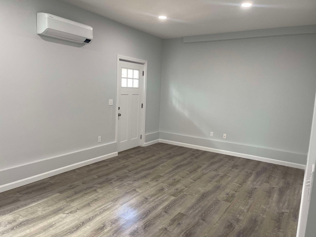 3 bed, 2 bath apartment for rent at 160 Franklin St Unit 1, Fall River — photo 15 of 31
