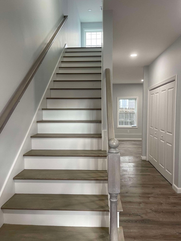 3 bed, 2 bath apartment for rent at 160 Franklin St Unit 2, Fall River — photo 24 of 29