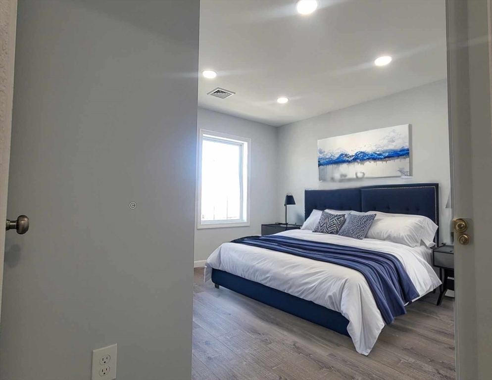 3 bed, 2 bath apartment for rent at 160 Franklin St Unit 2, Fall River — photo 18 of 29