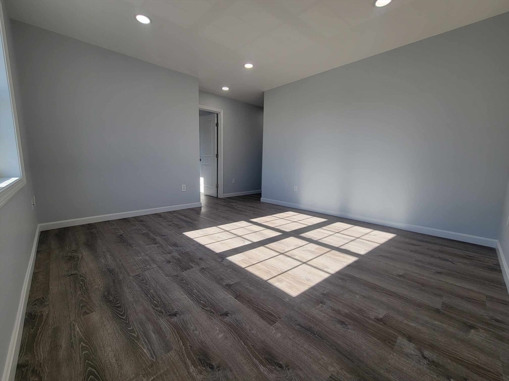 3 bed, 2 bath apartment for rent at 160 Franklin St Unit 2, Fall River — photo 12 of 29