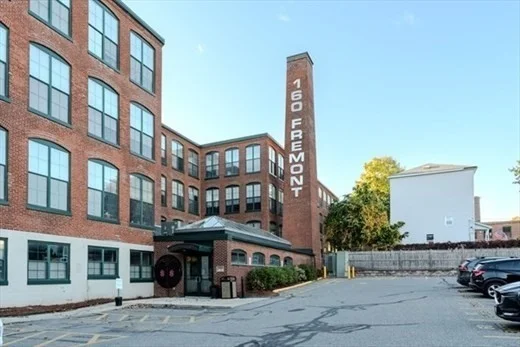2 bed, 2 bath apartment for rent at 160 Fremont St Unit 209, Worcester — photo 1 of 12