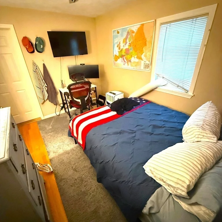 3 bed, 1 bath apartment for rent at 160 L St Unit 1, South Boston — photo 11 of 14