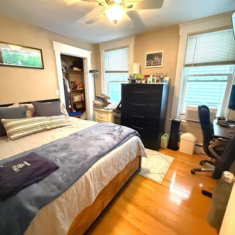 3 bed, 1 bath apartment for rent at 160 L St Unit 1, South Boston — photo 9 of 14