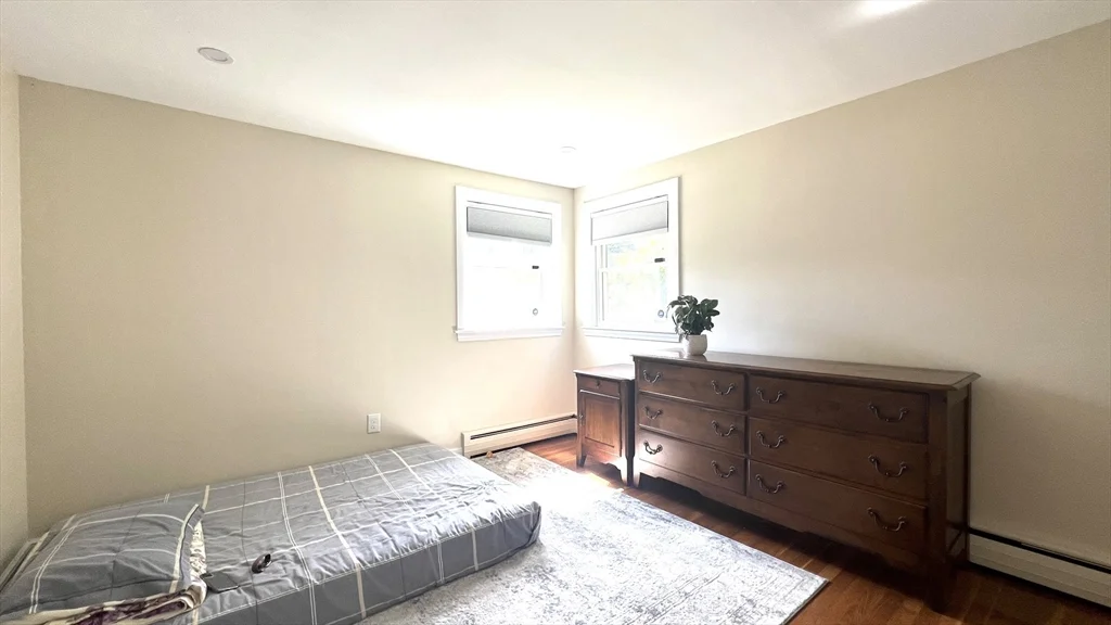 3 bed, 2 bath apartment for rent at 160 Lane Dr Unit 160, Norwood — photo 6 of 14