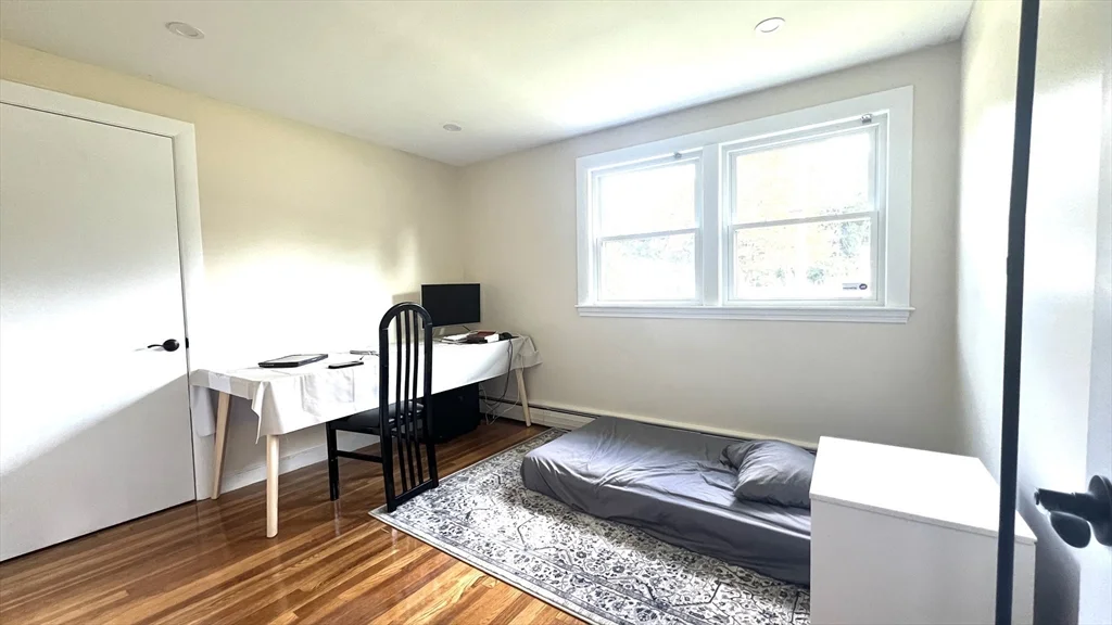 3 bed, 2 bath apartment for rent at 160 Lane Dr Unit 160, Norwood — photo 8 of 14