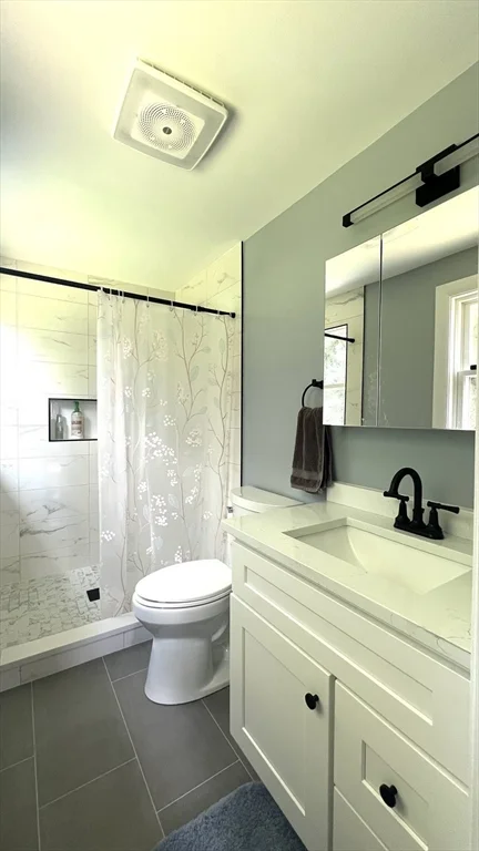 3 bed, 2 bath apartment for rent at 160 Lane Dr Unit 160, Norwood — photo 10 of 14