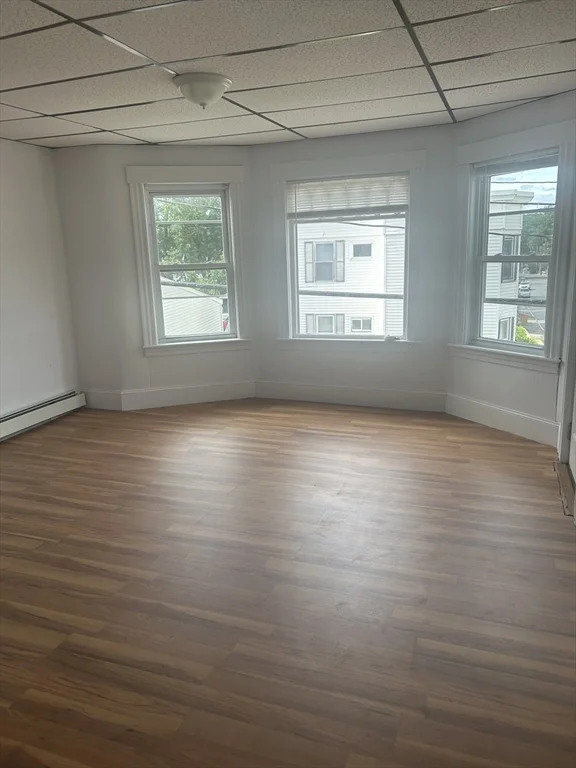 4 bed, 1 bath apartment for rent at 160 Madison Unit 1, Fitchburg — photo 4 of 4