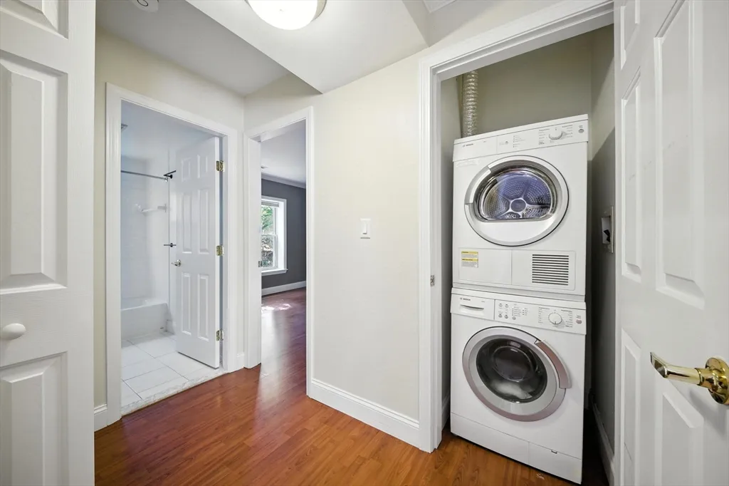 3 bed, 2 bath apartment for rent at 160 Newton St Unit 2, Brighton — photo 9 of 12