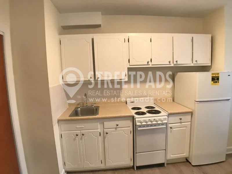 1 bed, 1 bath apartment for rent at 160 North Beacon St Unit 1A, Brighton
